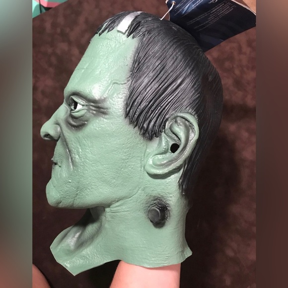 Universal Studios “Monsters” Adult Frankenstein Mask NWT - Picture 5 of 8